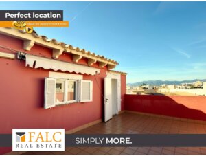 Wohnen am Meer: Stadthaus mit Dachterrasse im Herzen von Portixol